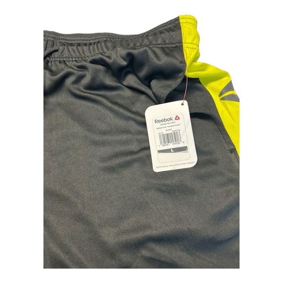 Reebok Men's Training Shorts Active Knit Pockets Slim 9” Inseam Size L Black New - Picture 4 of 7